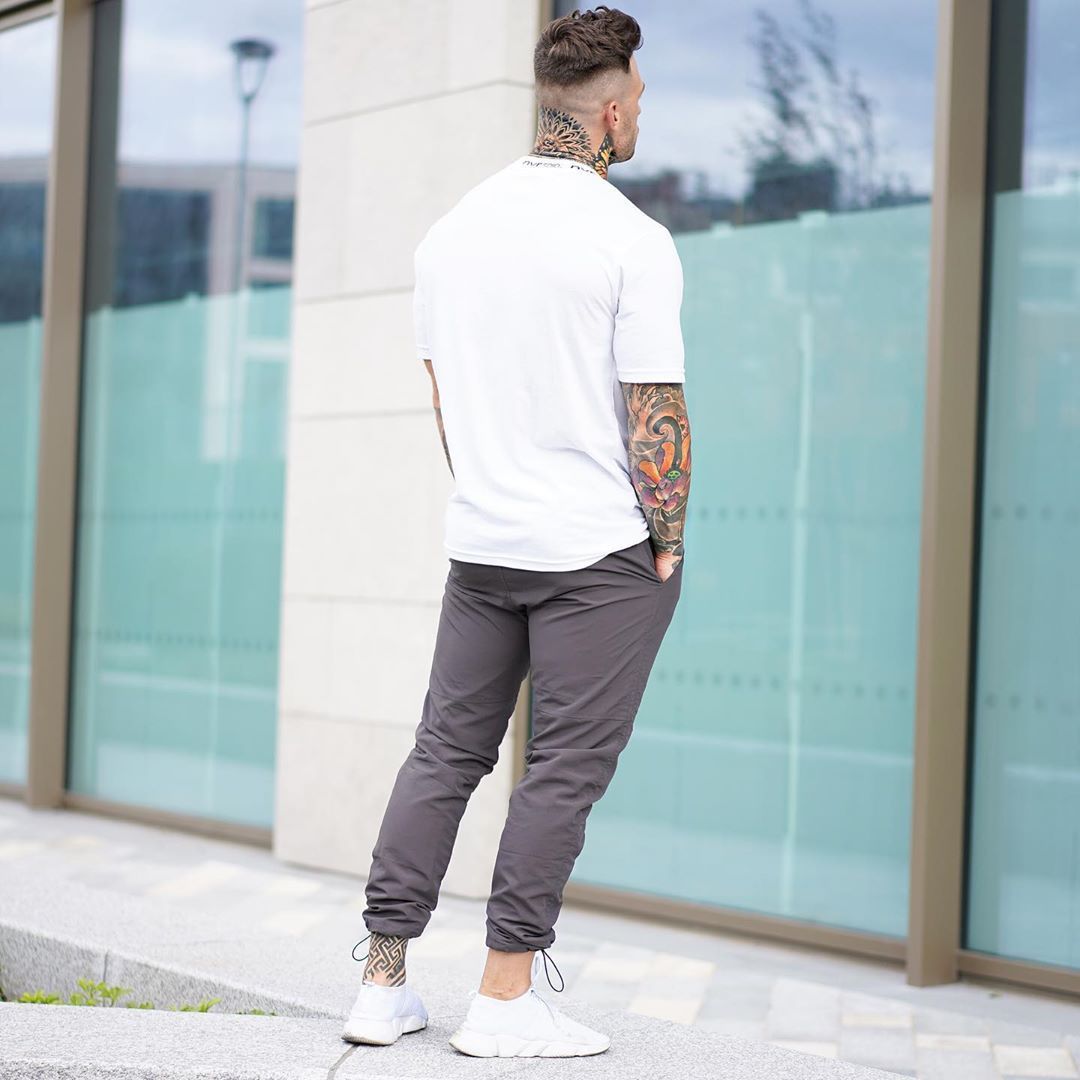 Men’s classic crew-neck short-sleeve T-shirt