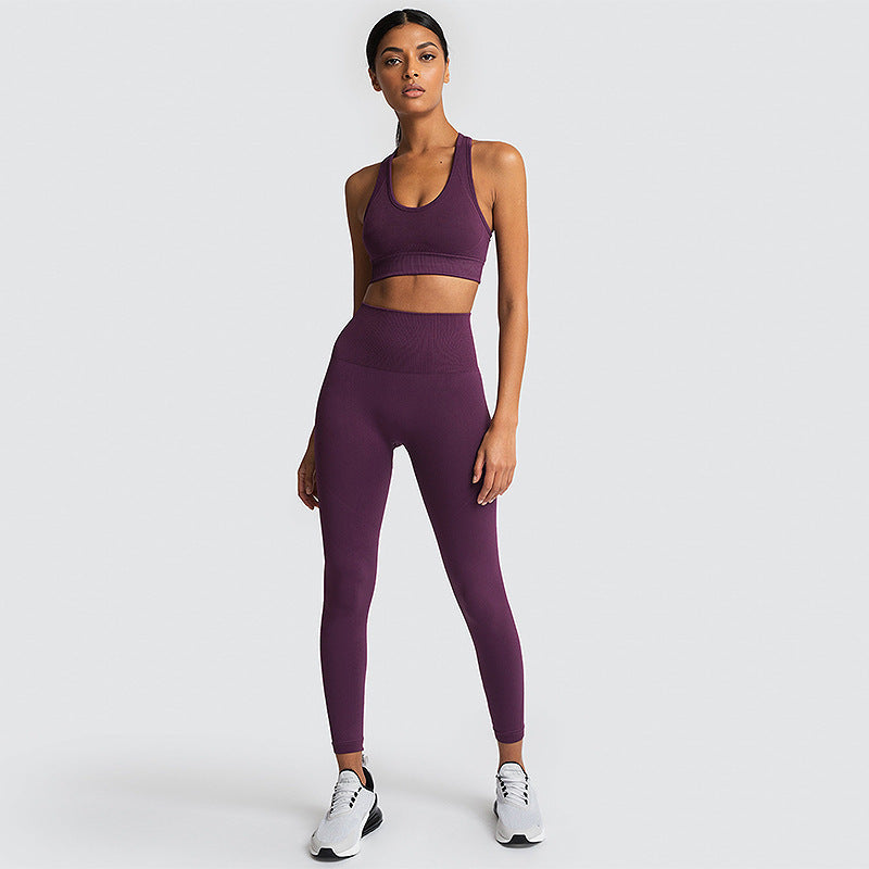 Women’s seamless high-waist leggings and crop top set