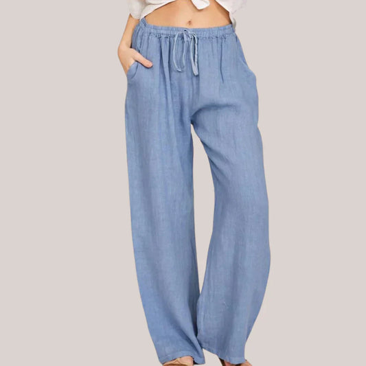 Loose-fitting trousers for women with an elastic waistband
