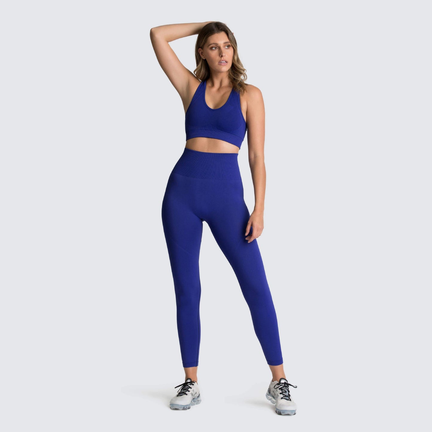 Women’s seamless high-waist leggings and crop top set