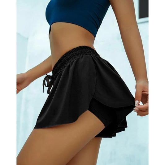 Women’s shorts with elastic waistband and overlapping hem