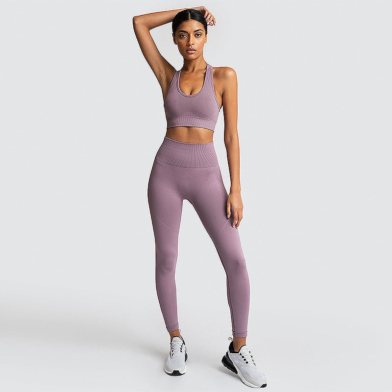 Women’s seamless high-waist leggings and crop top set